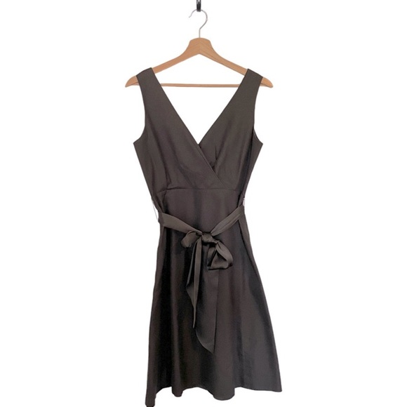 J. Crew Dresses & Skirts - ❄️❄️J. Crew | Chocolate Brown V-Neck Dress, Size 6, Midi